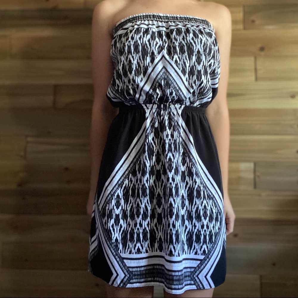 👛 Patterned Express Mini Dress